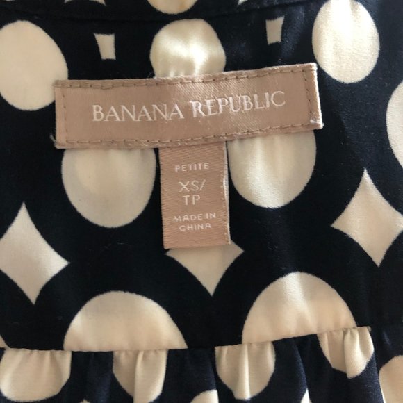 BR Sleeveless patterned V-neck button blouse - Picture 5 of 5